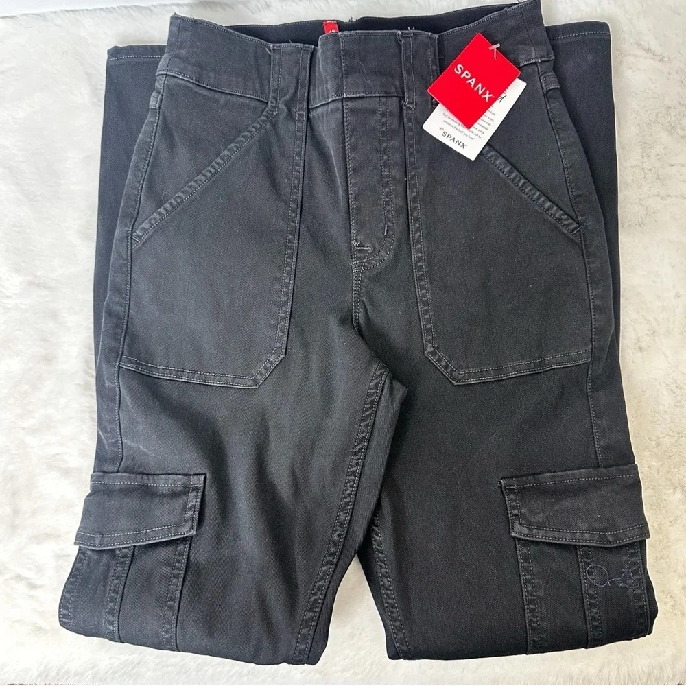 Spanx Stretch Twill Ankle Cargo Pants Size Small NWT